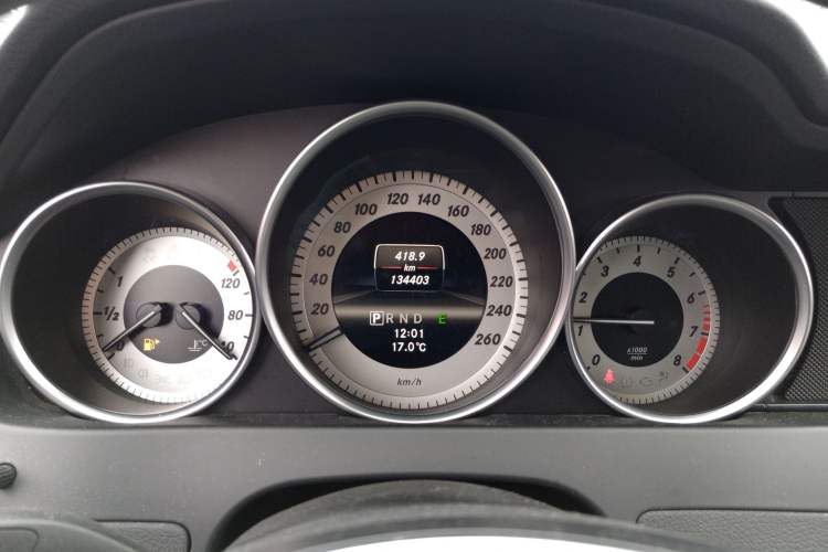 Used Mercedes-Benz C-Class 2011 C 200 Fashion Travel Edition Instrument Cluster