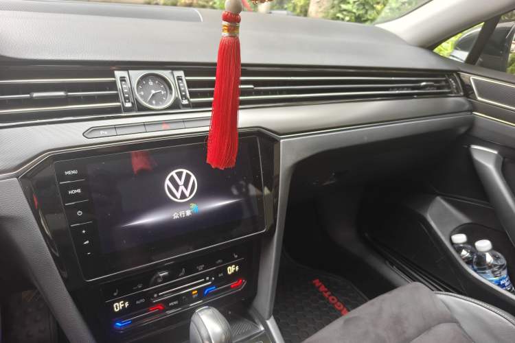 Used Volkswagen Magotan 2020 330TSI DSG Luxury Edition Audio And AC Panel