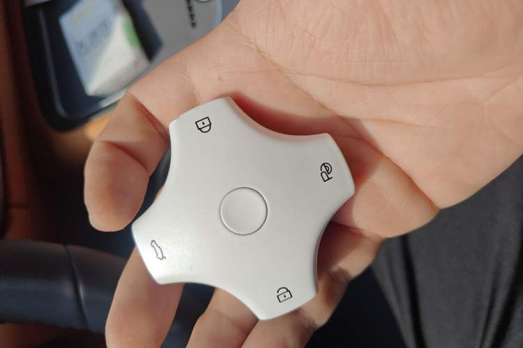 Used Dongfeng eπ eπ008 2026 Model Six-Seat Range-Extended Family Delight Edition