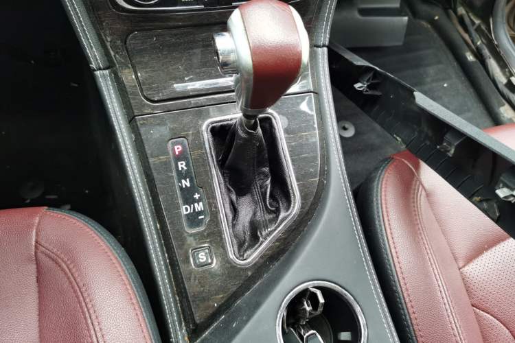 Used Zotye T600 2015 2.0T DCT Prestige Edition
