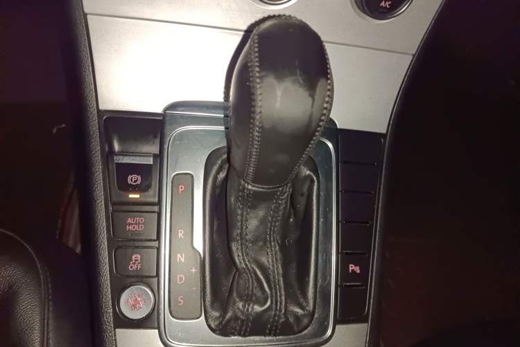 Used Volkswagen Magotan 2016 1.8TSI Luxury Comfort Model