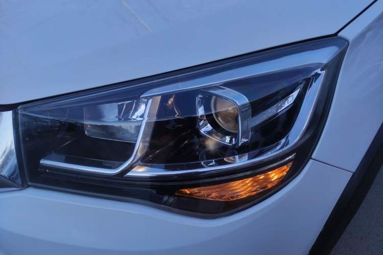 Used Chery Tiggo 3X 2020 Quality Edition 1.5L CVT Luxury Version Left Front Headlight