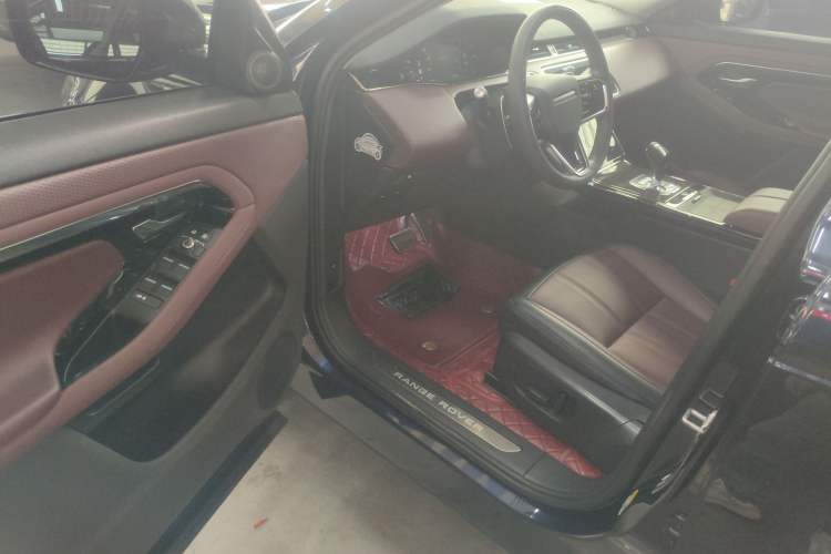 Used Land Rover Range Rover Evoque 2021 Range Rover Velar L 249PS R-Dynamic First Edition
