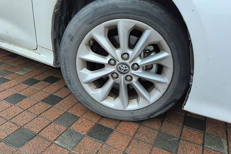 Used Toyota Corolla 2021 1.2T S-CVT Elite PLUS Edition Right Front Wheel Hub