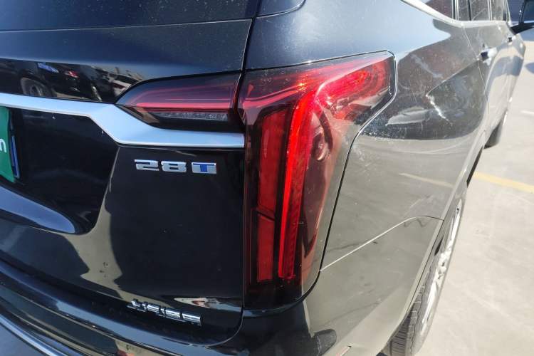 Used Cadillac XT6 2022 2.0T Six-Seater Four-Wheel Drive Luxury Version