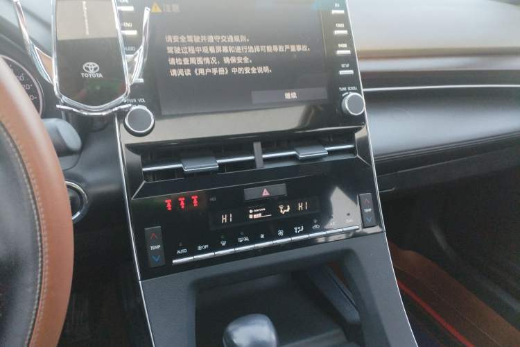 Used Toyota Avalon 2019 2.0L XLE Premium Edition China VI