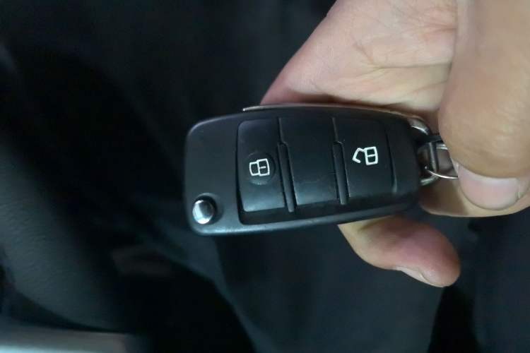 Used JAC Refine M3 2018 IKEA Edition 1.6L Luxury Smart Model
