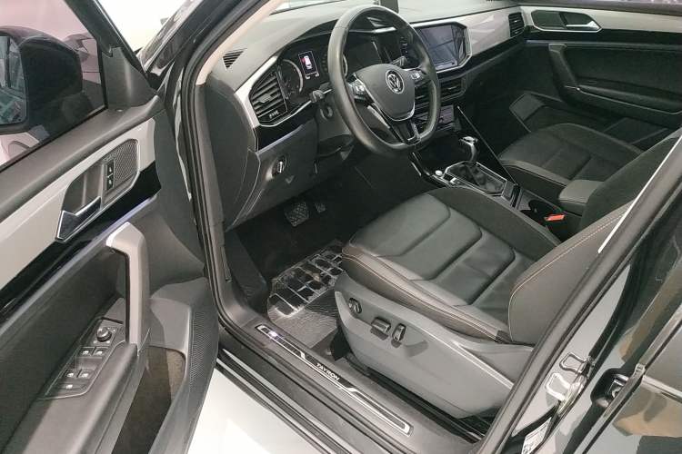 Used Volkswagen Tayron 2020 280TSI Two-Wheel Drive Luxury Connect Edition Driver Seat