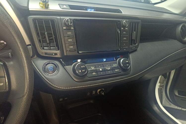 Used Toyota RAV4 2019 2.0L CVT Two-Wheel Drive Fashion X Limited Edition China V Standard