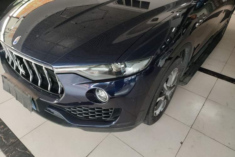 Used Maserati Levante 2016 3.0T Standard Edition Left Front Headlight
