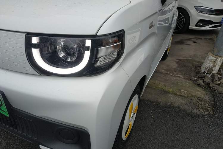 Used Chery QQ Ice Cream 2022 120km Conical Shape Lithium Iron Phosphate
