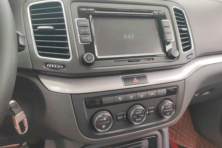 Used Volkswagen Sharan 2014 2.0 TSI Standard Model