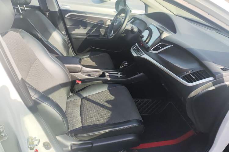 Used Honda Jade 2016 1.8L Automatic Comfort Elite Version 5 Seats
