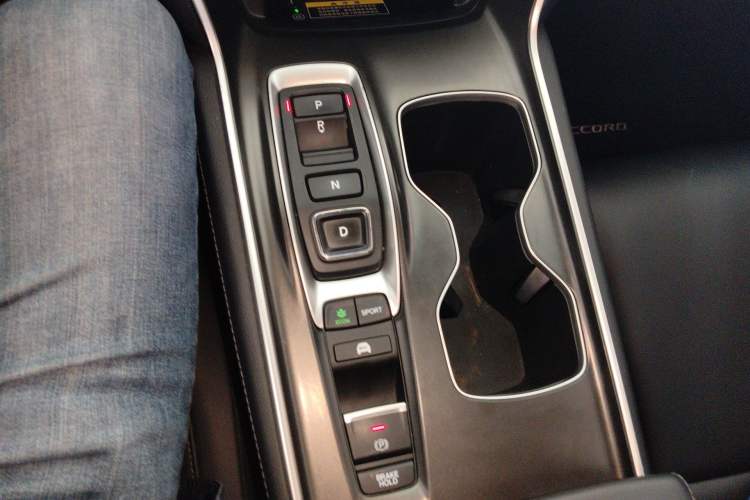 Used Honda Accord 2022 Xing·Hybrid 2.0L Xingling Version Gear Lever