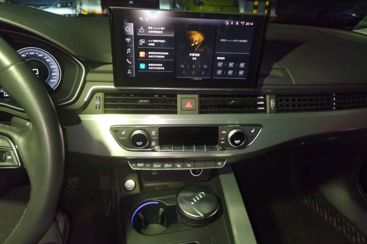 Used Audi A4L 2022 40 TFSI Luxury Dynamic Model