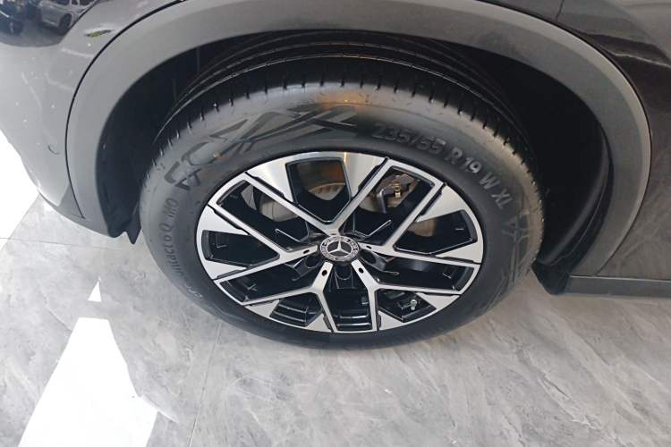 Used Mercedes-Benz GLC 2023 GLC 260 L 4MATIC Dynamic Edition 5-seater