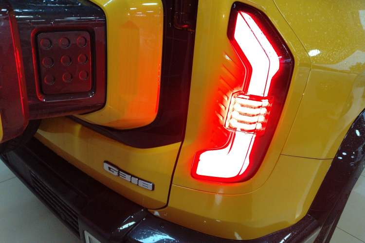 Used Deepal G318 2025 Worry-Free Adventure Edition Four-Wheel Drive Secret Realm Version Right Rear Taillight