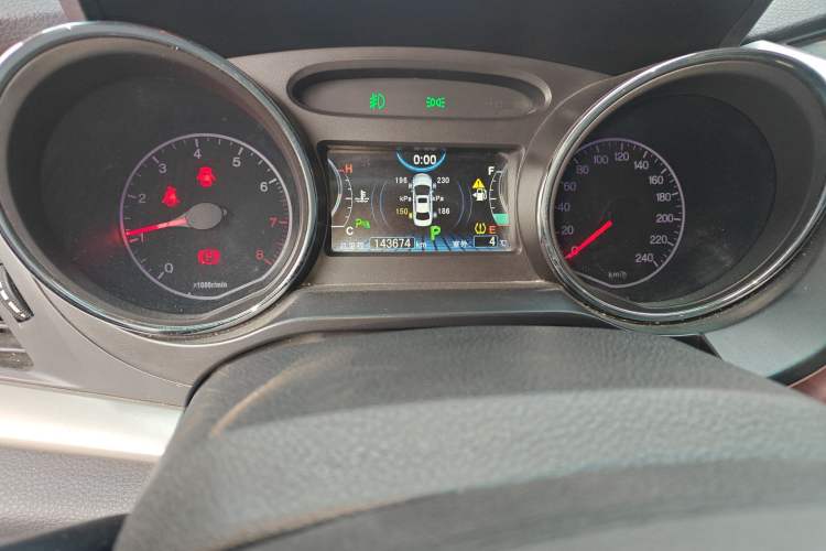 Used BYD G5 2014 1.5TID Automatic Flagship Model