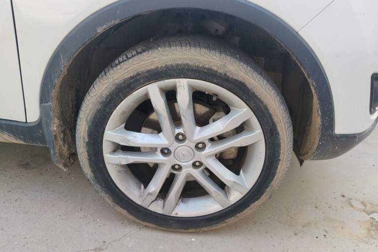 Used CHANGAN CS35 2017 1.6L Manual Luxury Model Right Front Wheel Hub