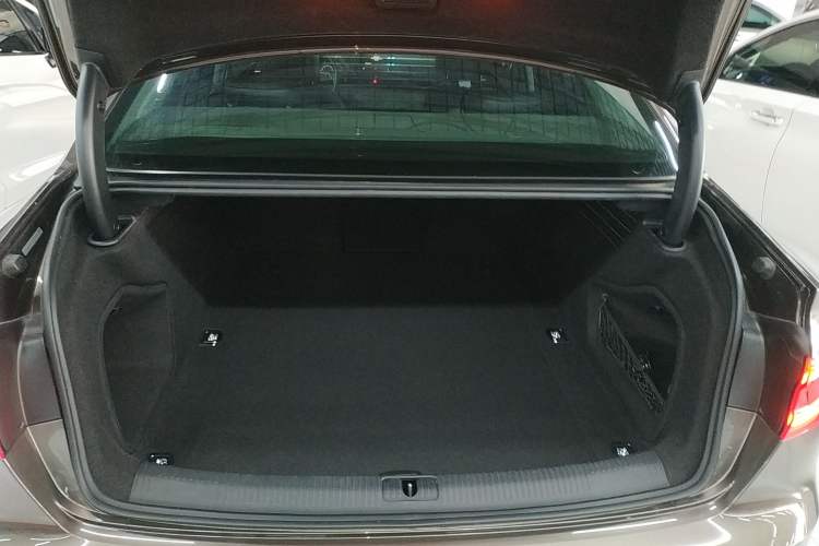 Used Audi A4L 2018 30th Anniversary Edition 40 TFSI Trendy Model