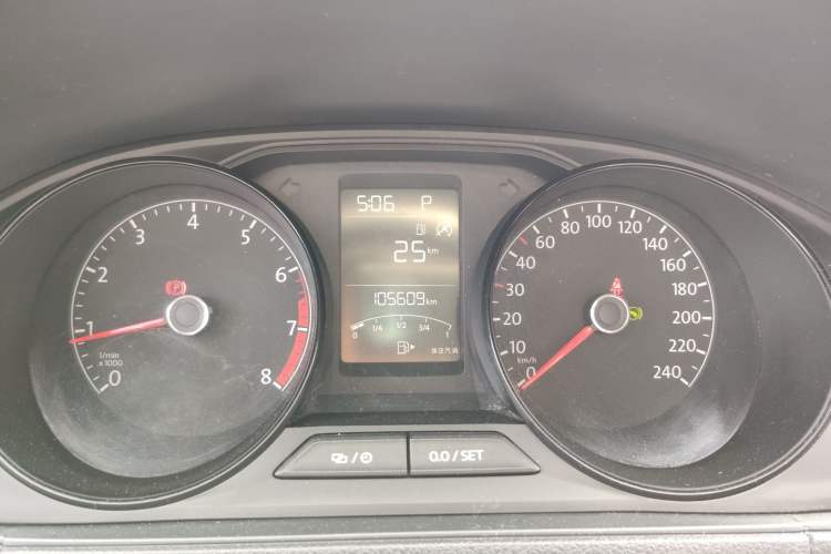 Used Volkswagen Lavida 2018 Classic 1.5L Automatic Fashion Edition China VI Standard Instrument Cluster