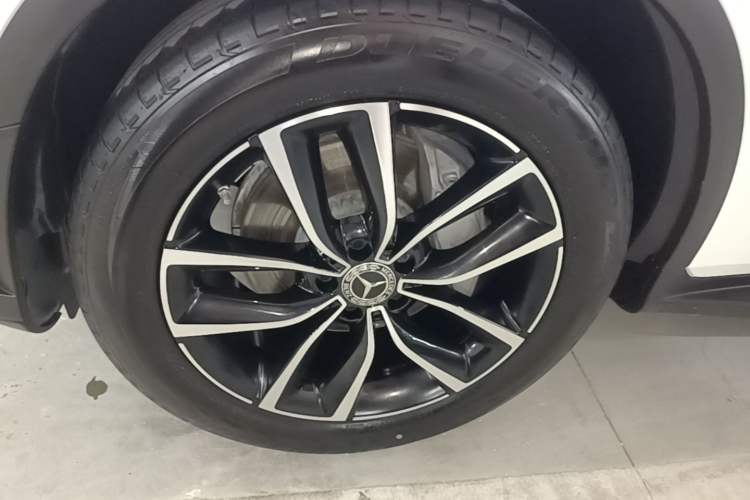 Used Mercedes-Benz GLC 2020 Facelift GLC 260 L 4MATIC Luxury Edition
