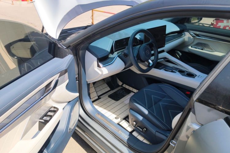 Used Zeekr 001 2021 Ultra-Long Range Dual-Motor YOU Version Driver Seat