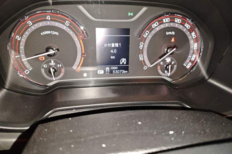 Used SAIC MAXUS T60 2017 2.0T Gasoline Automatic Two-Wheel Drive High-Ride Elite Standard Cabin