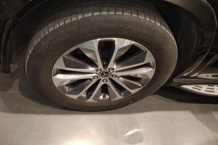 Used Mercedes-Benz GLE 2022 GLE 350 4MATIC Stylish Model
