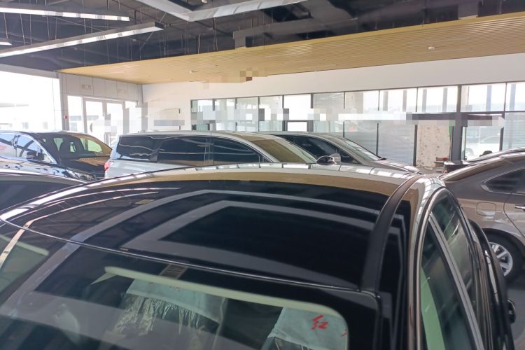 Used Hongqi E-QM5 2025 500km Range Commuter Version
