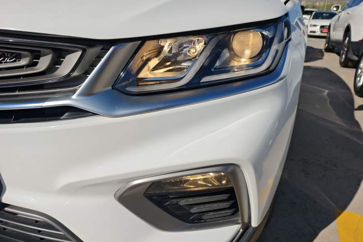 Used Geely Auto Coolray 2019 260T DCT Knight China VI Standard Left Front Headlight