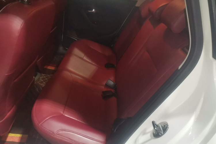 Used Volkswagen Polo 2016 1.6L Automatic Comfort Model
