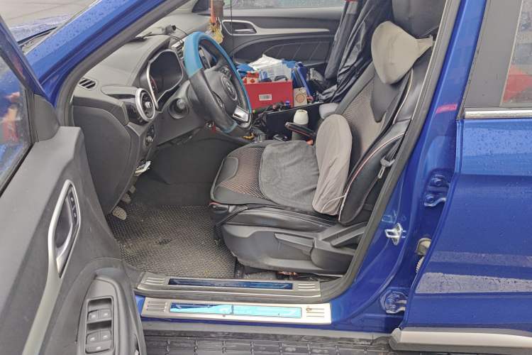 Used MG ZS 2017 1.5L Manual Elite Edition Left Front Seat