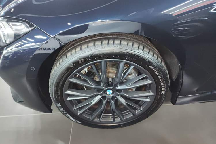 Used BMW 3 Series 2023 325Li M Sport Night Edition Package Exterior 4