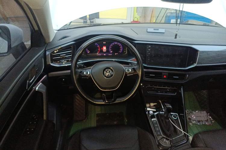 Used Volkswagen Tayron 2020 330TSI Two-Wheel Drive Luxury Smart Connectivity Version Steering Wheel
