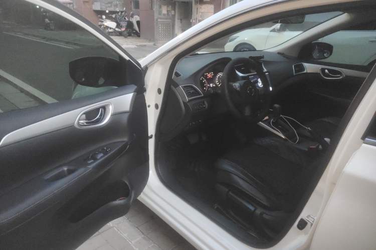 Used Nissan Sylphy 2024 Classic 1.6XE CVT Comfort Edition Driver Seat