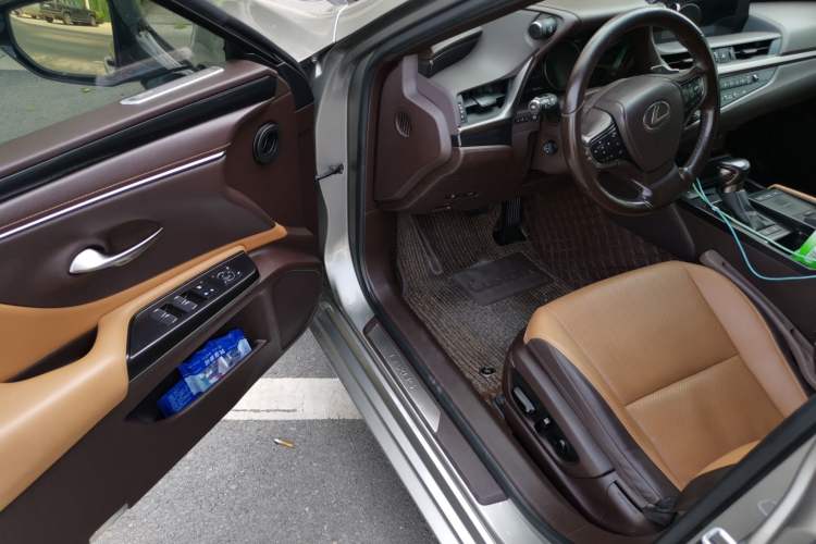 Used Lexus ES 2020 200 Excellence Edition