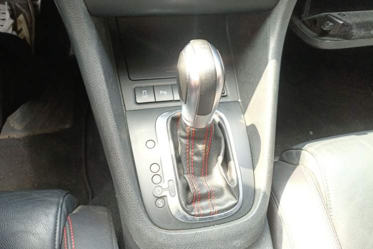 Used Volkswagen Golf GTI 2012 2.0 TSI GTI Gear Lever