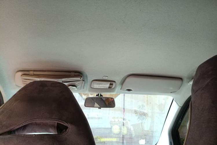 Used Chery QQ Ice Cream 2022 170km Sundae Phosphate Lithium-Ion Headliner