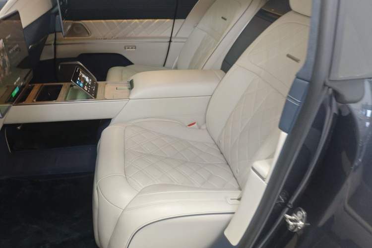 Used Nio ET9 2025 100kWh Signature Edition
