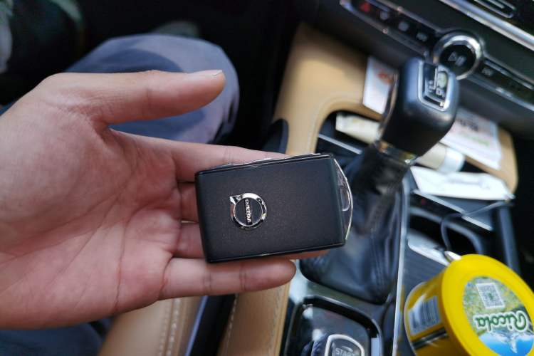 Used Volvo V90 2020 Cross Country T5 AWD Smart Range Edition