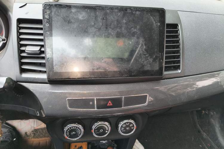 Used Mitsubishi Lancer EX 2013 Fashion Edition 1.8L Manual Comfort Version
