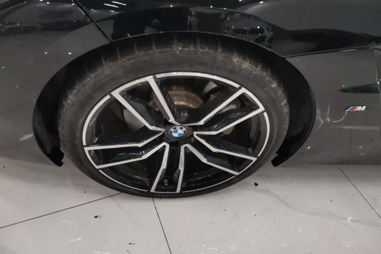Used BMW Z4 2019 sDrive 25i M Sport Package Left Front Wheel Hub