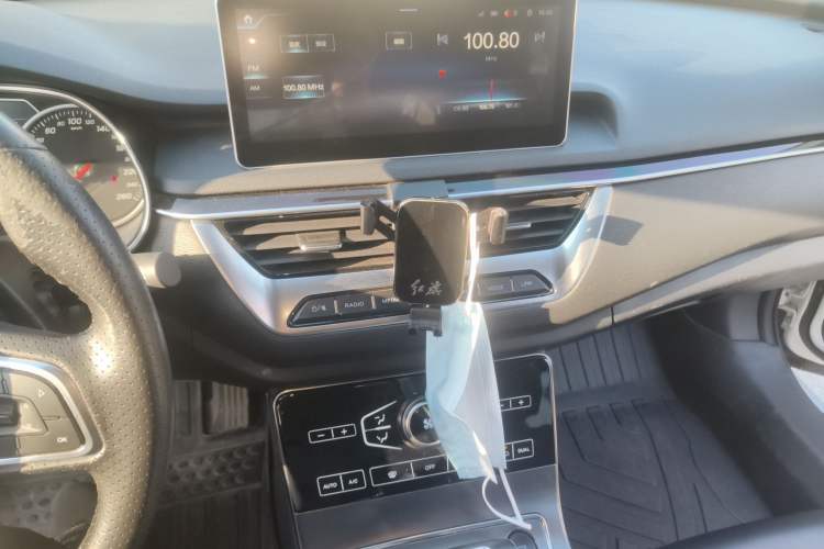 Used Hongqi H5 2020 1.5T DCT Flagship Edition Audio And AC Panel