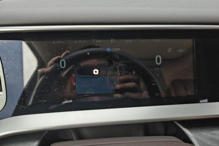 Used Denza D9 2024 DM-i 980 Four-Wheel Drive Prestige Model Instrument Cluster