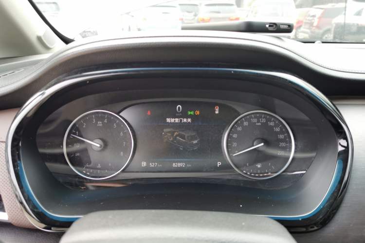 Used Buick GL8 2022 Land Cruiser Executive Class 652T Comfort Model
