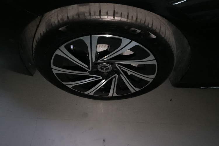 Used Mercedes-Benz E-Class 2025 E 300 L Luxury Model
