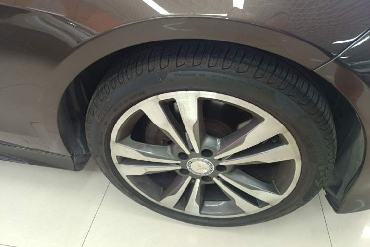 Used Mercedes-Benz E-Class 2015 Facelift E 200 L Sport Edition