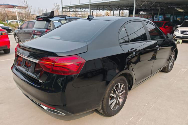 Used Geely Auto Emgrand 2019 Leading Edition 1.5L Manual Luxury Model China VI Standard
