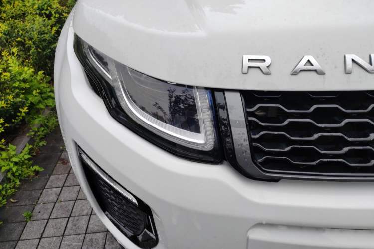 Used Land Rover Range Evoque 2018 240 PS SE DYNAMIC Smart Edition